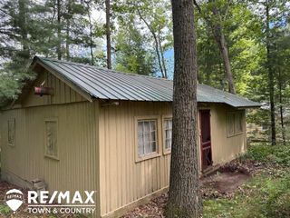 207 Mary Jo Road, Harrison, MI 48625