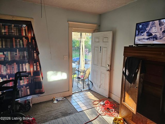 503 S 32nd St, Louisville, KY 40211