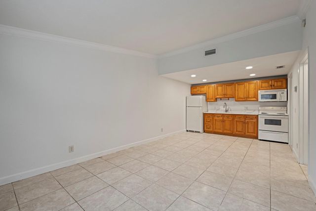 7110 Southgate Boulevard, Tamarac, FL 33321