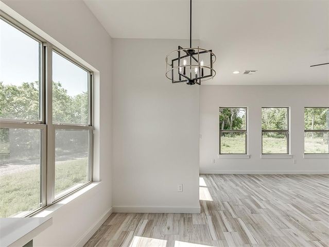 1925 E Springer Avenue, Guthrie, OK 73044