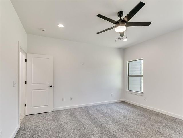 1925 E Springer Avenue, Guthrie, OK 73044