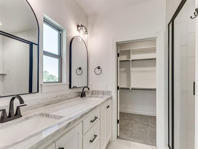 1925 E Springer Avenue, Guthrie, OK 73044