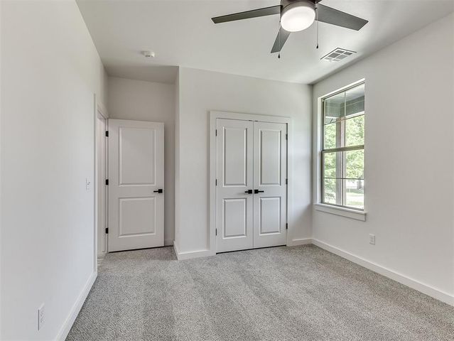 1925 E Springer Avenue, Guthrie, OK 73044