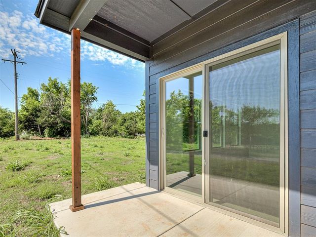 1925 E Springer Avenue, Guthrie, OK 73044