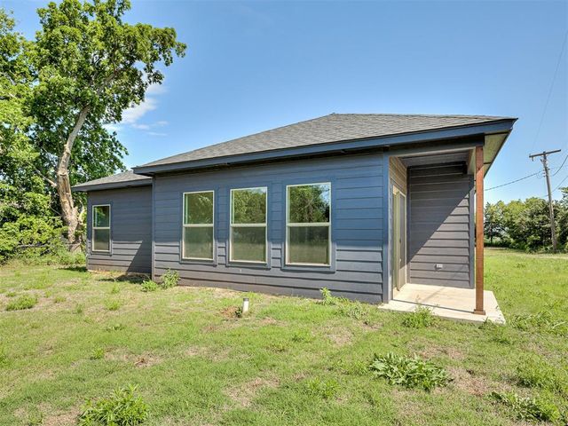 1925 E Springer Avenue, Guthrie, OK 73044