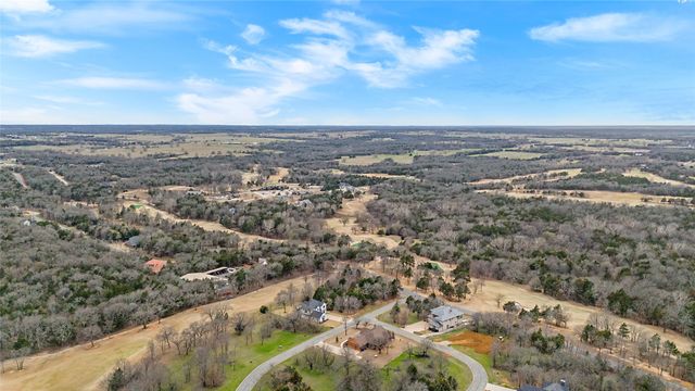 327 Roaring Fork Circle, Gordonville, TX 76245