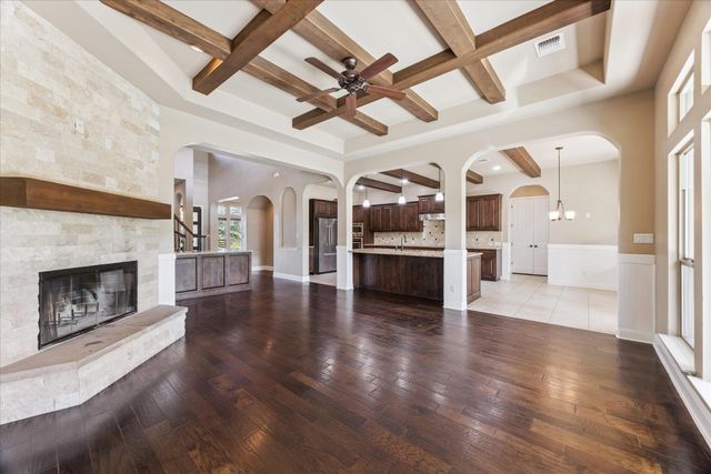 101 Stephanie LN, Austin, TX 78738