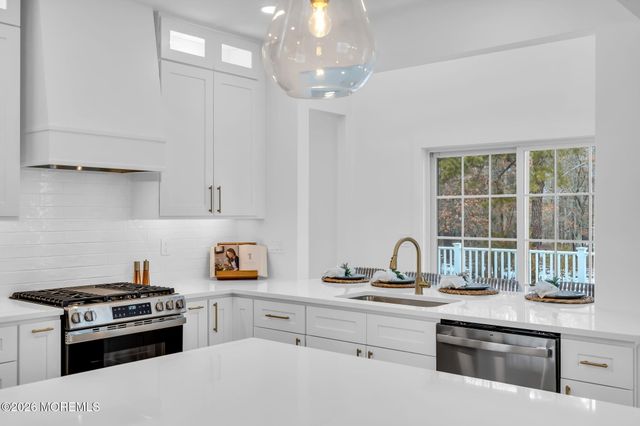 100 Mission Way, Barnegat, NJ 08005