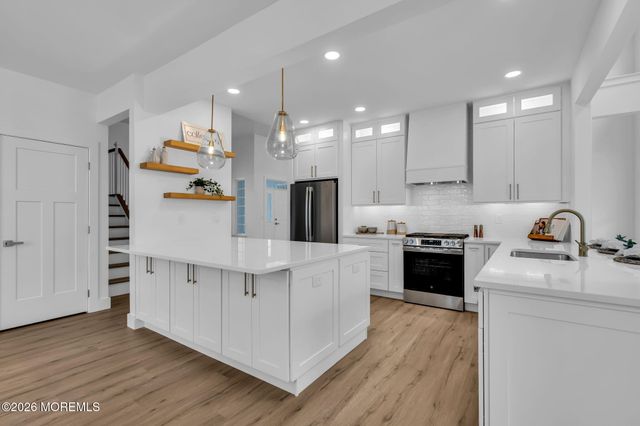 100 Mission Way, Barnegat, NJ 08005