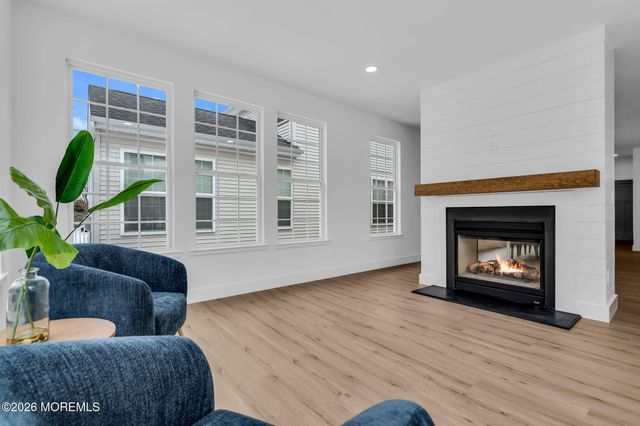 100 Mission Way, Barnegat, NJ 08005