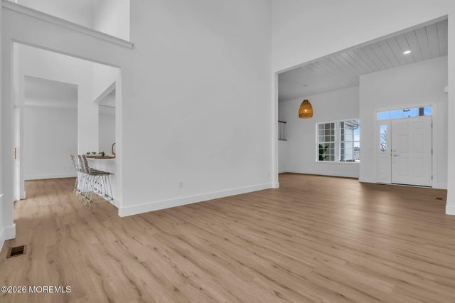 100 Mission Way, Barnegat, NJ 08005