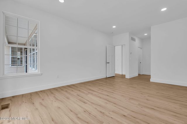 100 Mission Way, Barnegat, NJ 08005