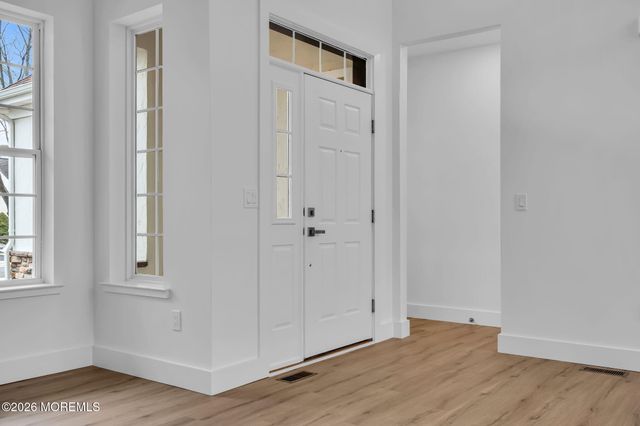 100 Mission Way, Barnegat, NJ 08005