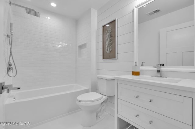 100 Mission Way, Barnegat, NJ 08005