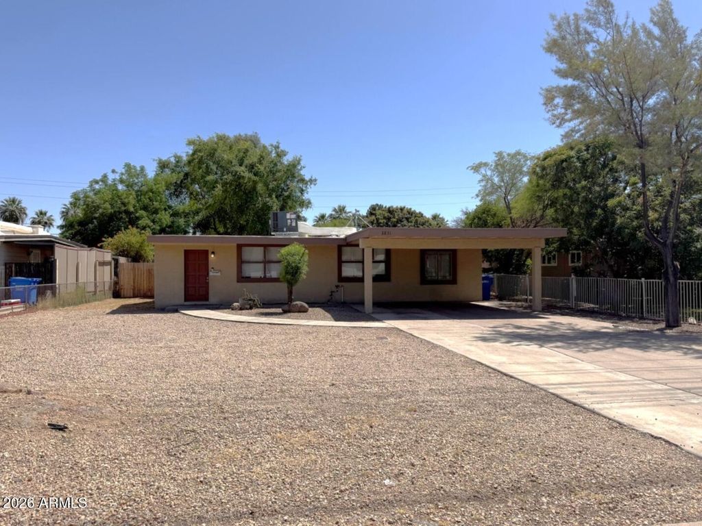 Image 1 of property listing at 2831 E OSBORN Road, Phoenix, AZ 85016