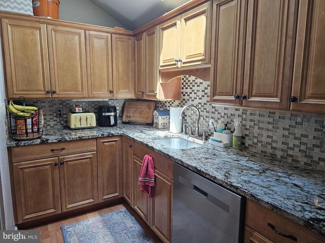 216 MARLIN RD, Absecon, NJ 08201