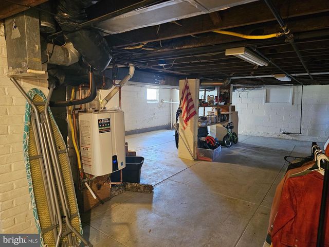 216 MARLIN RD, Absecon, NJ 08201