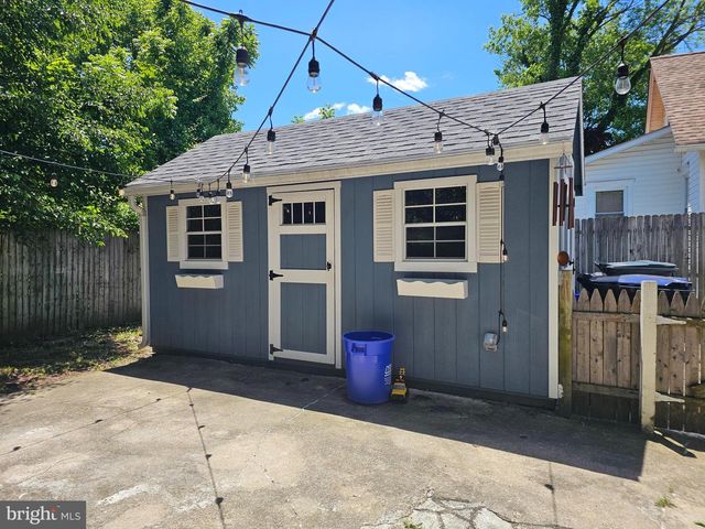 216 MARLIN RD, Absecon, NJ 08201