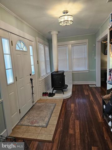 216 MARLIN RD, Absecon, NJ 08201
