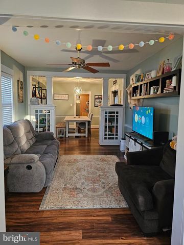 216 MARLIN RD, Absecon, NJ 08201