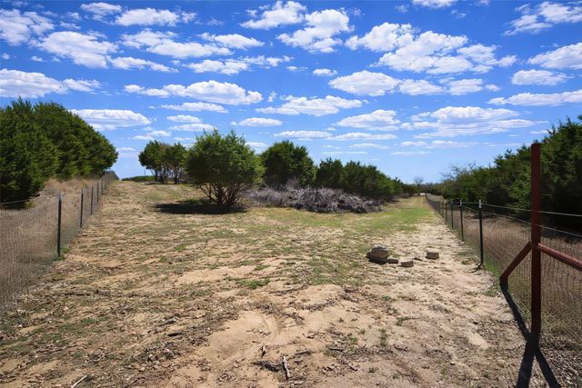 55 Crest Ridge Court, Mineral Wells, TX 76067