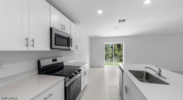 17244 Cantu CT, North Fort Myers, FL 33917