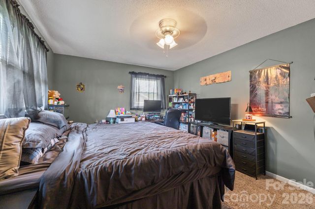 3942 Linwood Road, Gastonia, NC 28052