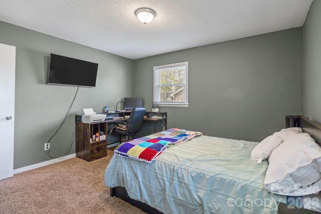 3942 Linwood Road, Gastonia, NC 28052