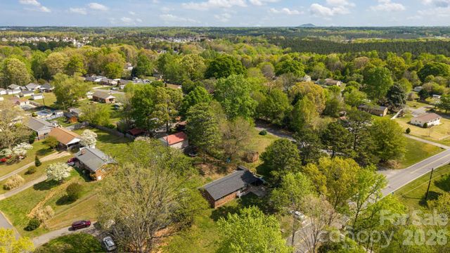 3942 Linwood Road, Gastonia, NC 28052