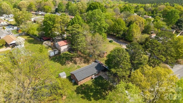 3942 Linwood Road, Gastonia, NC 28052