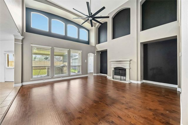 2522 Crystal Shore Drive, Rosharon, TX 77583