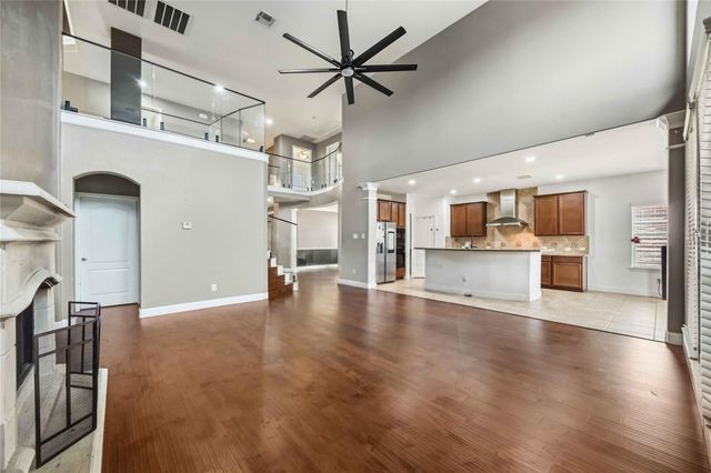 2522 Crystal Shore Drive, Rosharon, TX 77583