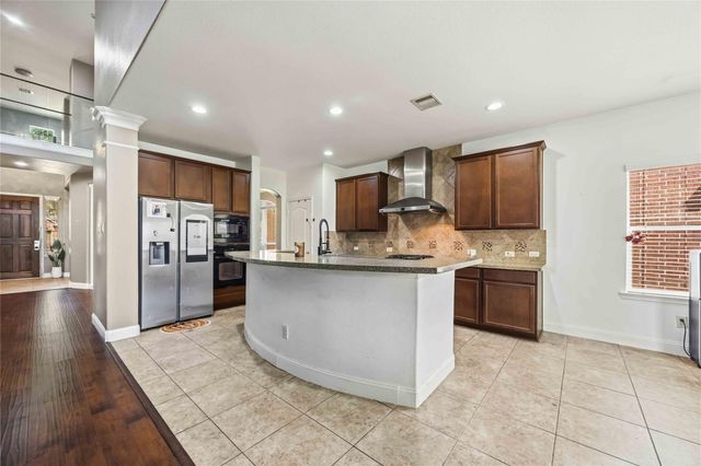 2522 Crystal Shore Drive, Rosharon, TX 77583