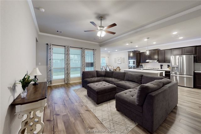 5943 Eldora Drive, College Station, TX 77845