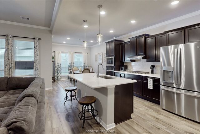 5943 Eldora Drive, College Station, TX 77845