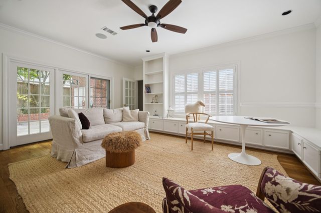 2915 Quenby Avenue, West University Place, TX 77005