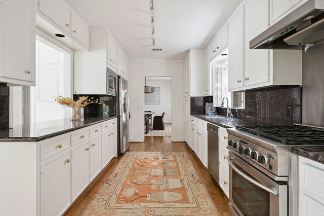 2915 Quenby Avenue, West University Place, TX 77005