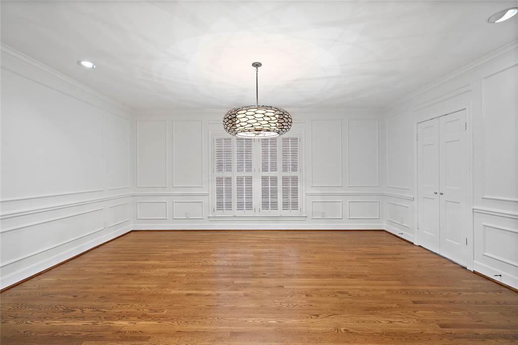 Image 6 of property listing at 2915 Quenby Avenue, West University Place, TX 77005