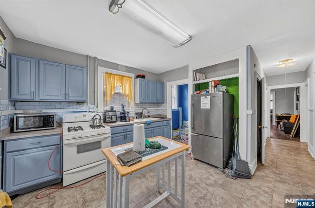 288 Pomona Avenue, Newark, NJ 07112