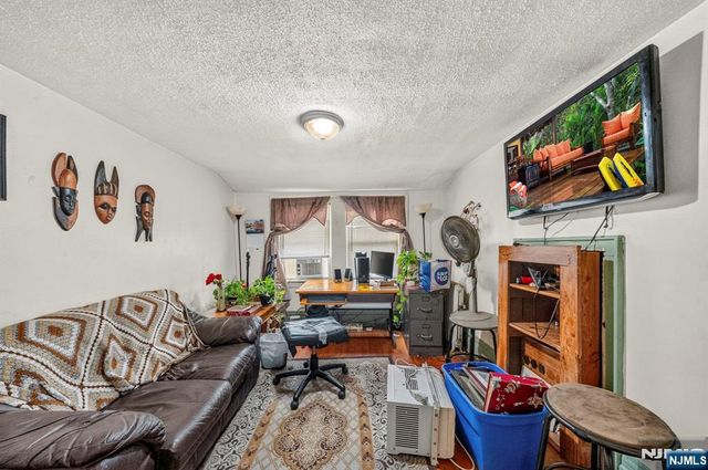 288 Pomona Avenue, Newark, NJ 07112