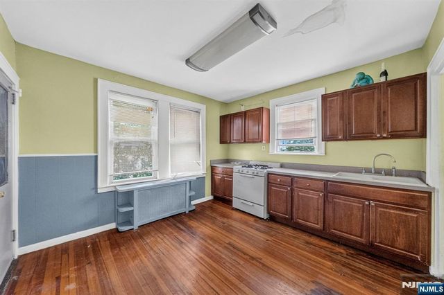 288 Pomona Avenue, Newark, NJ 07112