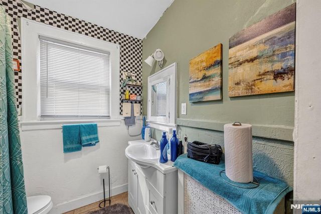 288 Pomona Avenue, Newark, NJ 07112