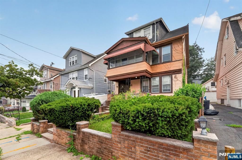 288 Pomona Avenue, Newark, NJ 07112