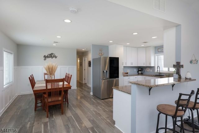 67 Hornblower Dr, Ocean Twp., NJ 08758