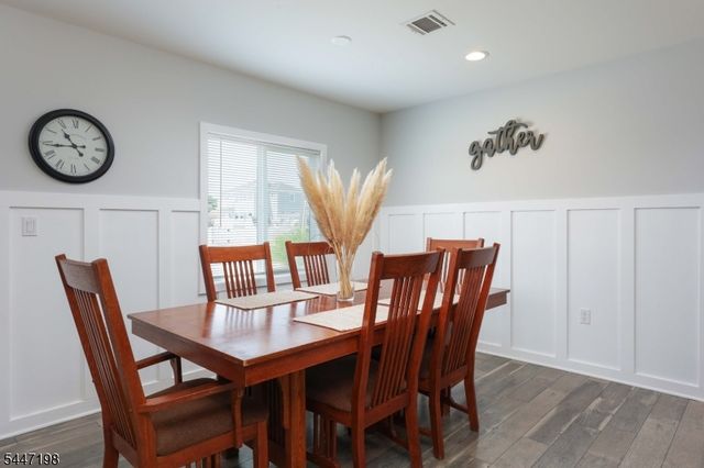 67 Hornblower Dr, Ocean Twp., NJ 08758