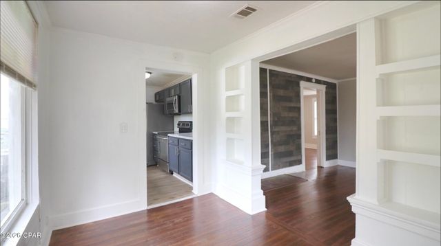 200 E 5th Street, Lynn Haven, FL 32444