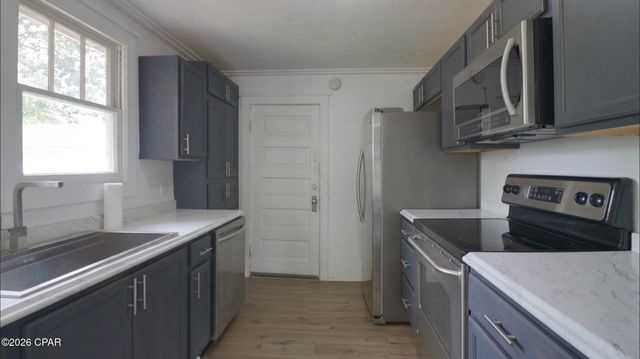 200 E 5th Street, Lynn Haven, FL 32444