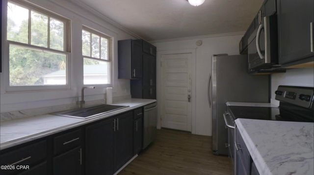 200 E 5th Street, Lynn Haven, FL 32444