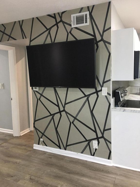 2741 NE 8th Avenue 11, Wilton Manors, FL 33334