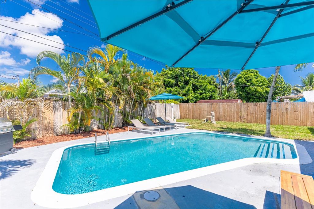 6445 SW 22nd Court, Miramar, FL 33023